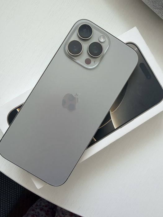 iPhone 16 Pro Max в идеальном состоянии