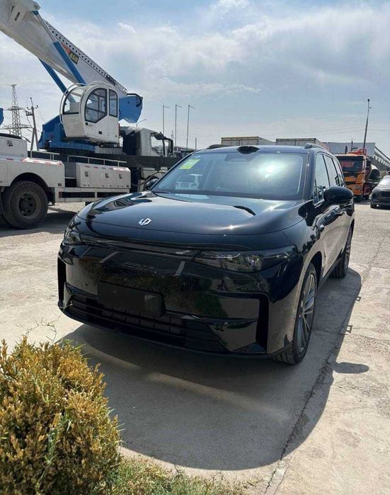 Leapmotor C 16 hybrid 200 smart naxt va nasiya