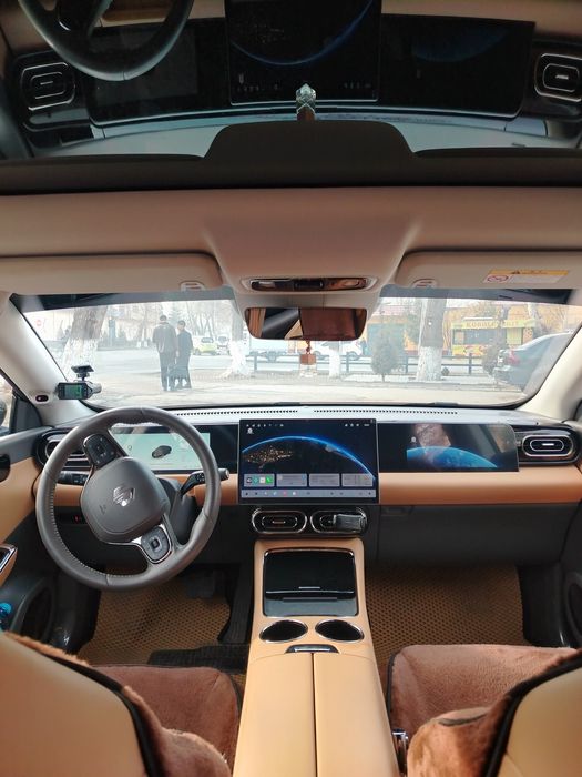 Автомобиль сотилади