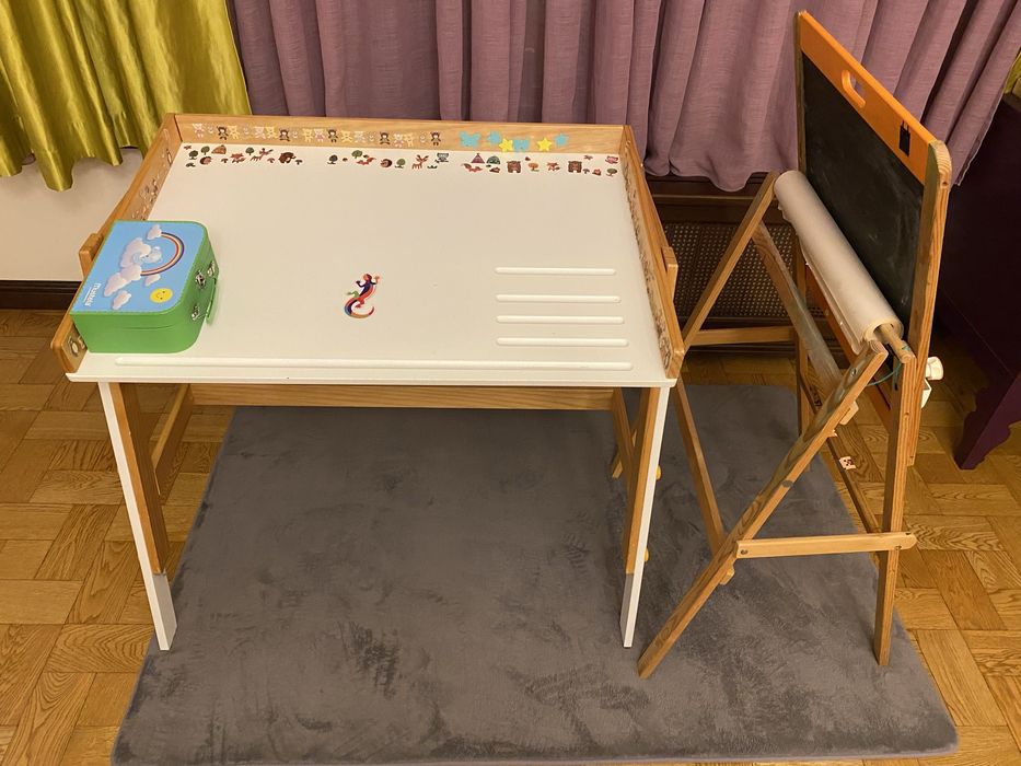 Birou copii + tablă magnetică + litere & cifre magnetice necesare