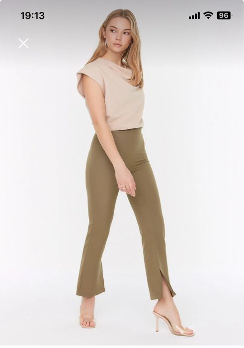 Pantaloni Khaki cu talie inalta si despicatura Marime XS/34