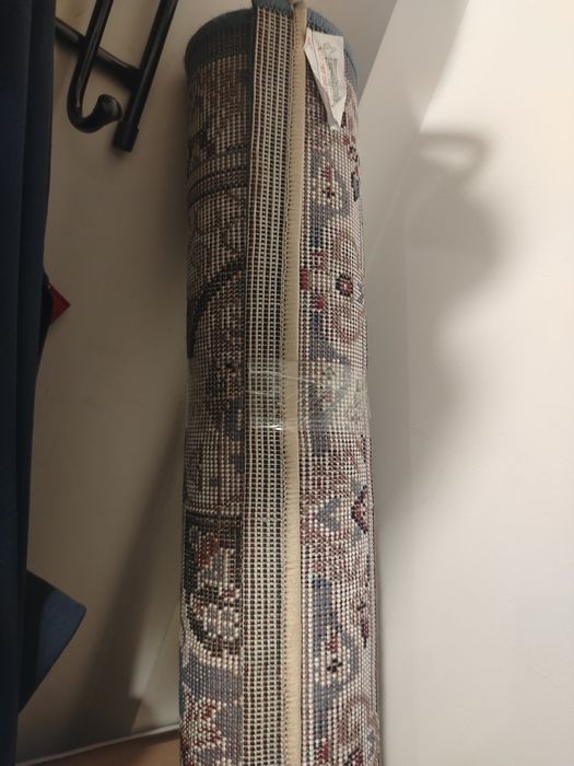 Срочно продаю Ковёр 2м*3м