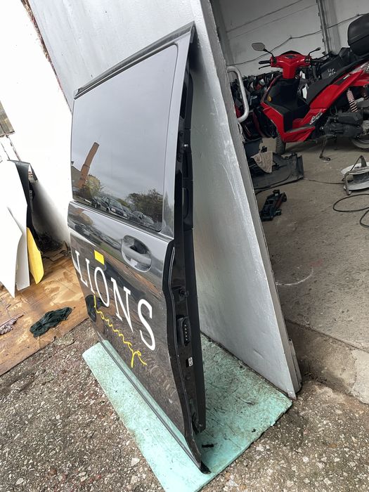 Странична дясна плъзгаща врата за Mercedes Vito W447  2017г-