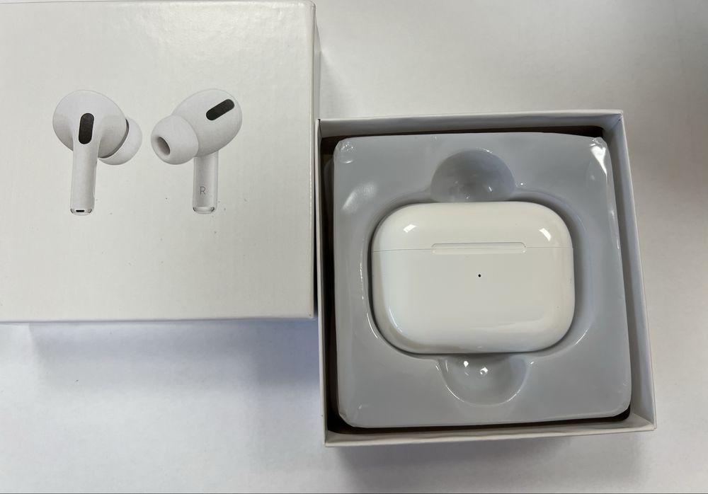 Безжични слушалки с кейс