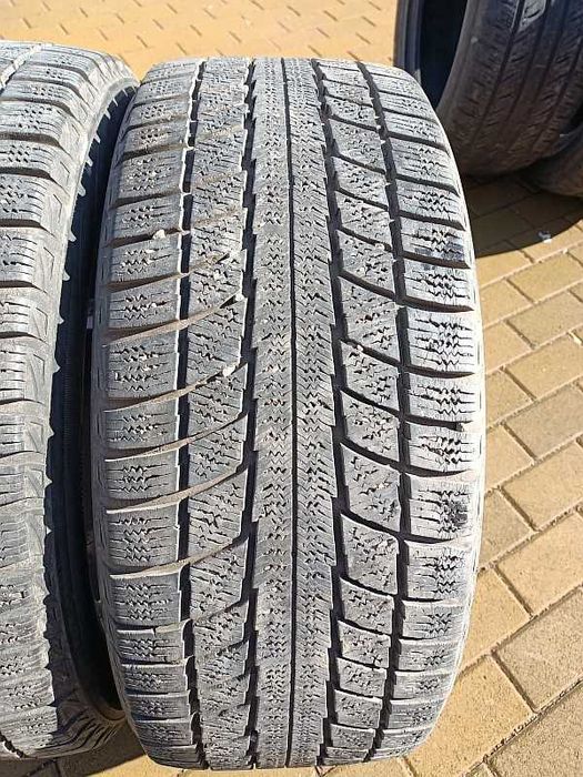 Шины 255/55 R18 - "Triangle SnowLion" (Китай), липучки.