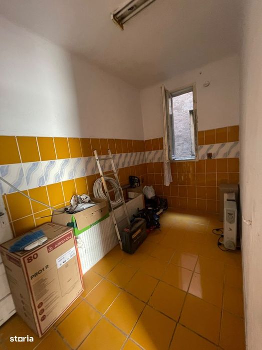 Vand casa caramida,str.Oituz,vis a vis de Salvare si Spital