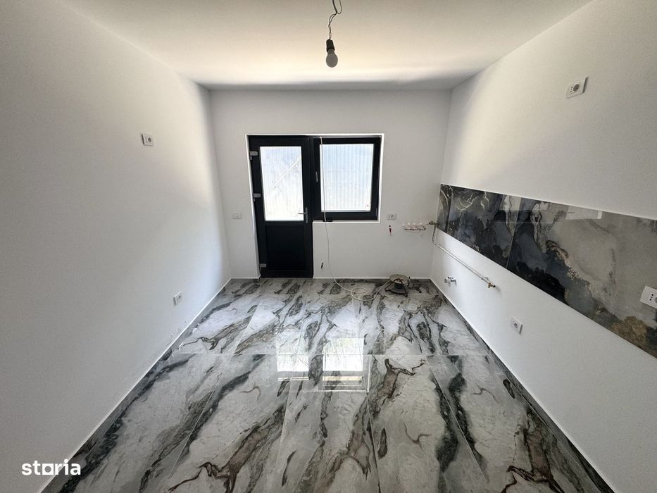 BECI! ASFALT! CANALIZARE! Casa 4 camere, Bucium-Visan