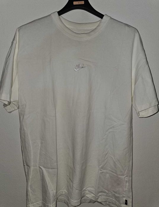 Tricou Nike Premium Essentials pentru Barbati