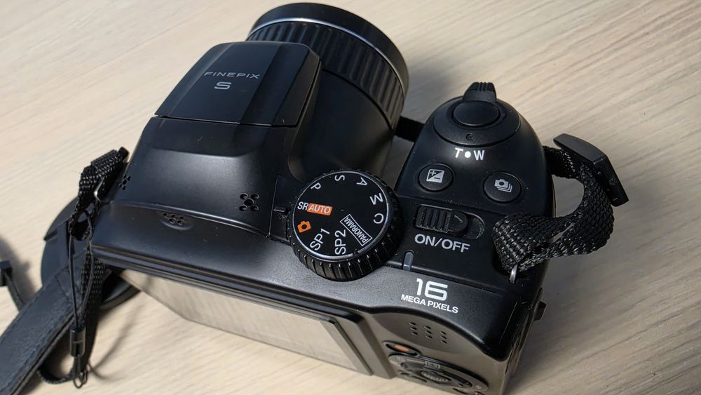 Camera foto Fujifilm FinePix S4800
