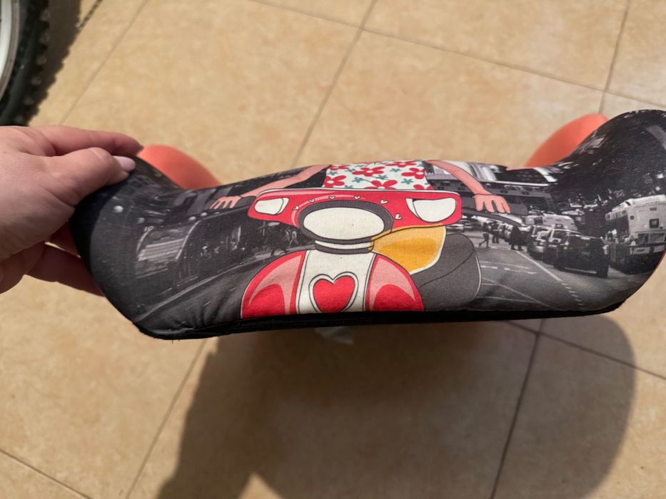 Бустер столче за кола