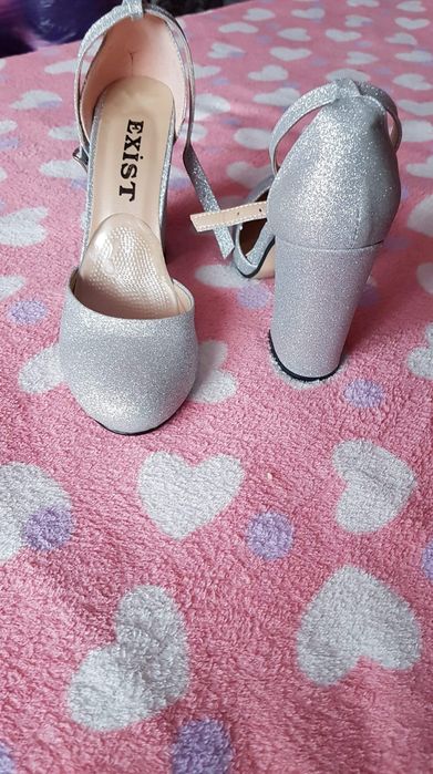 Pantofi NOI+ cadou