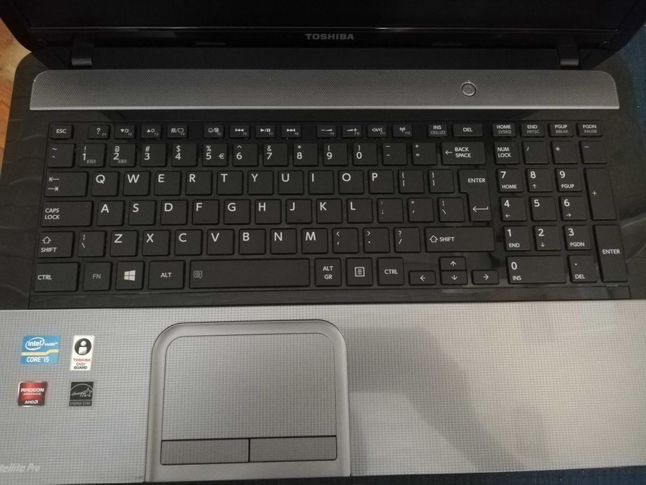 Лаптоп Toshiba Satellite Pro L870-17L