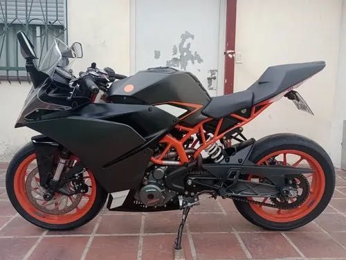 Dezmembrez ktm rc 125 390