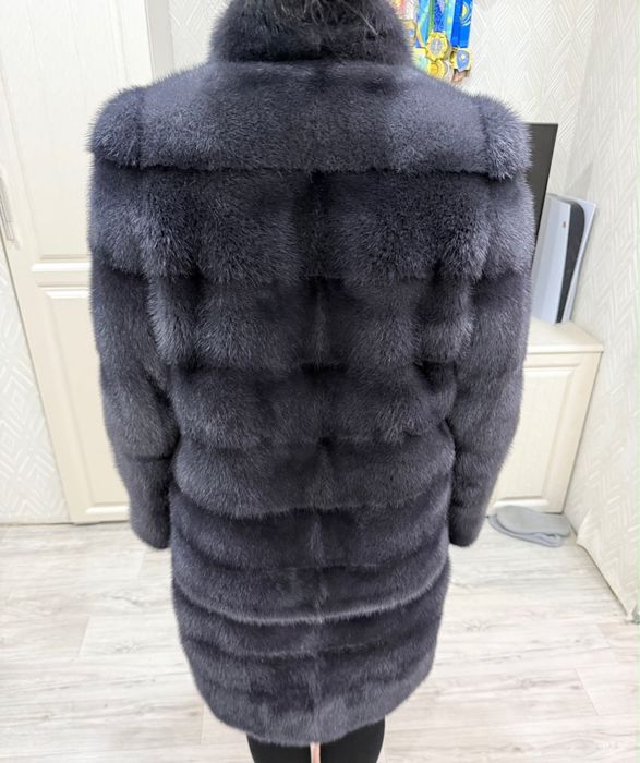 Продам шубу норковую