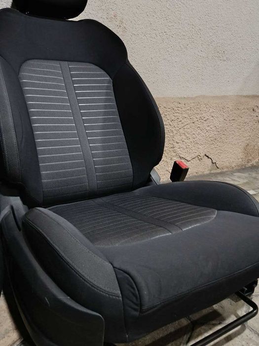 Сиденья Автомобиля KIA K5 не кожа