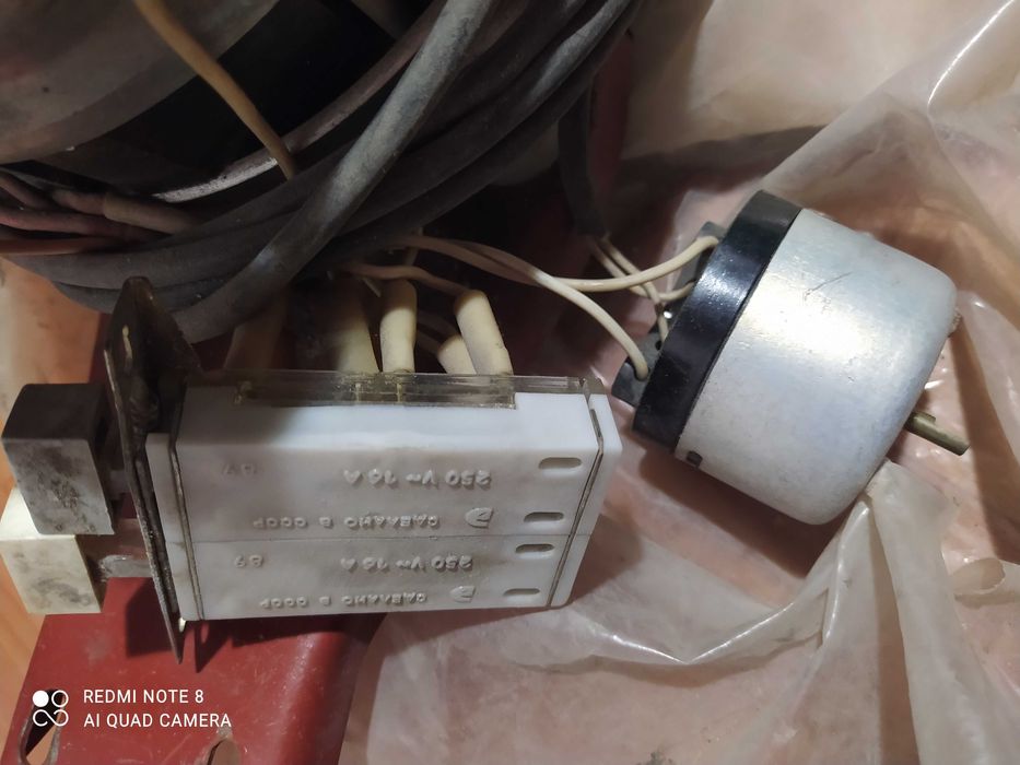 Продаю электрический двигатель с счётчиком времени