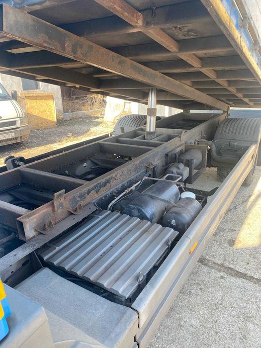 Autobasculanta Mercedes Atego 7.5t an 2003