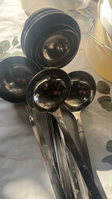 Ложки, вилки и поварешки