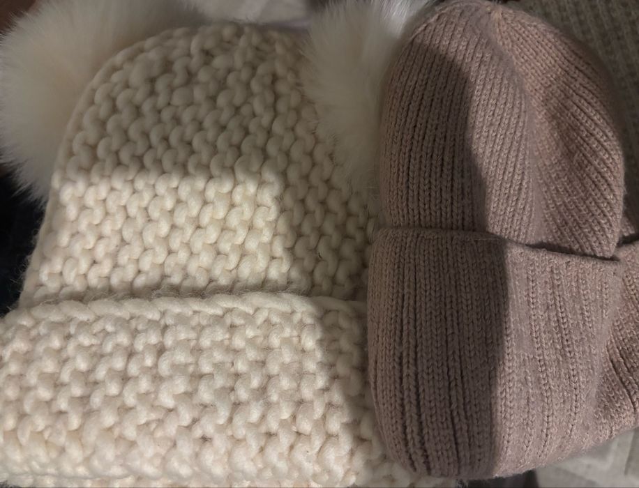 Шарфы , шапки зимние