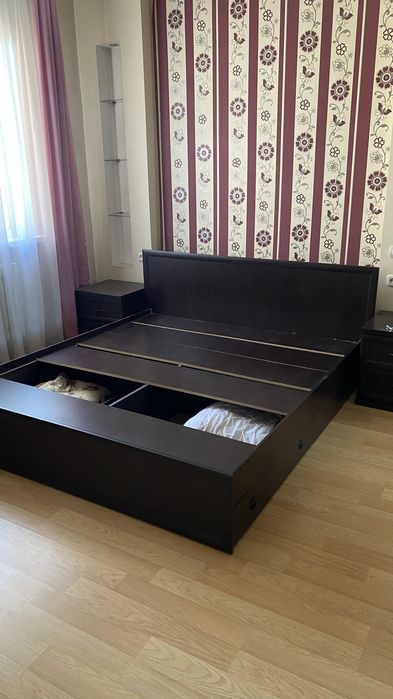 Спальный гарнитур