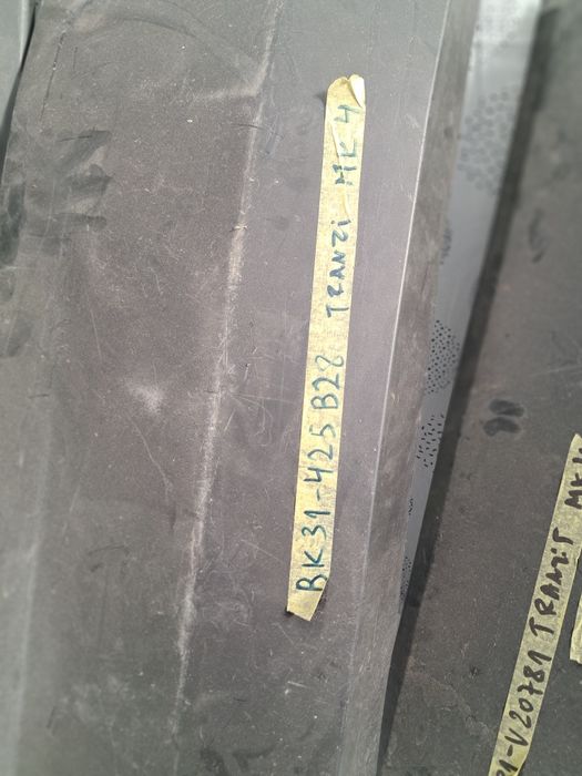 Лаисна Ford Transit Costom 2015/23г