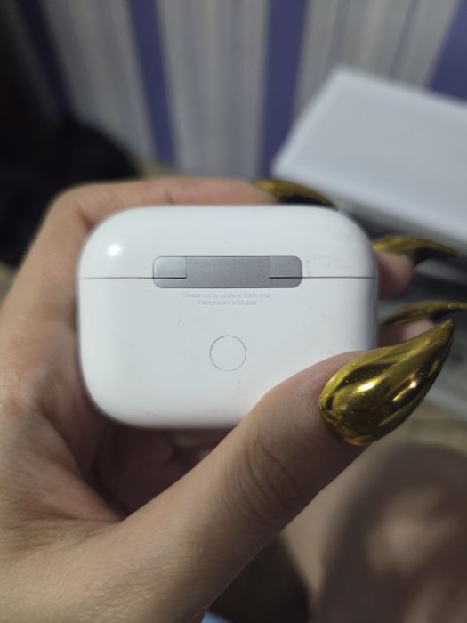 Продам Airpods 1