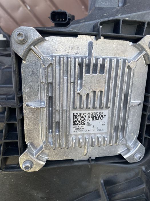 Far dreapta led matrix vision renault austral