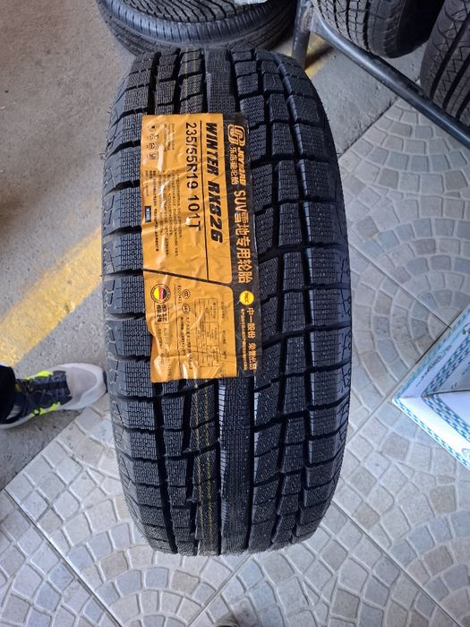 Zimni balon 235 55 R19