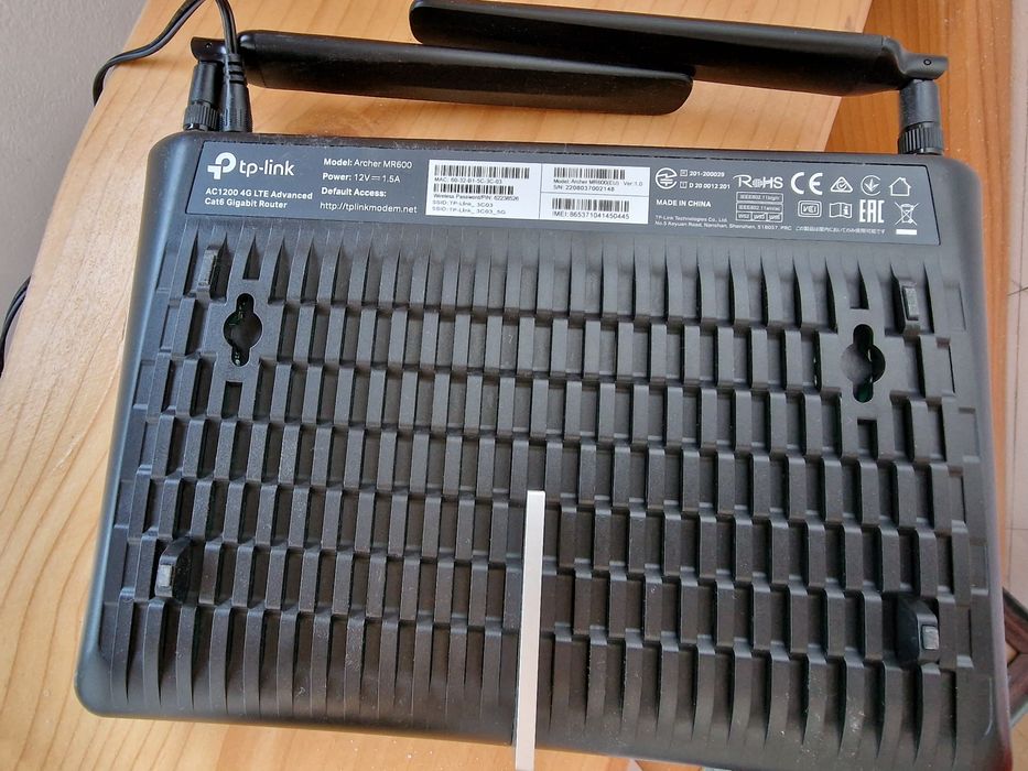 Router TP-Link MR600 sim