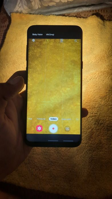 Samsung s8Plus sotiladi