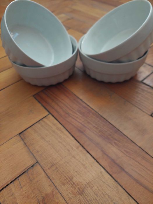 ;Порцеланово плато -8лв.;