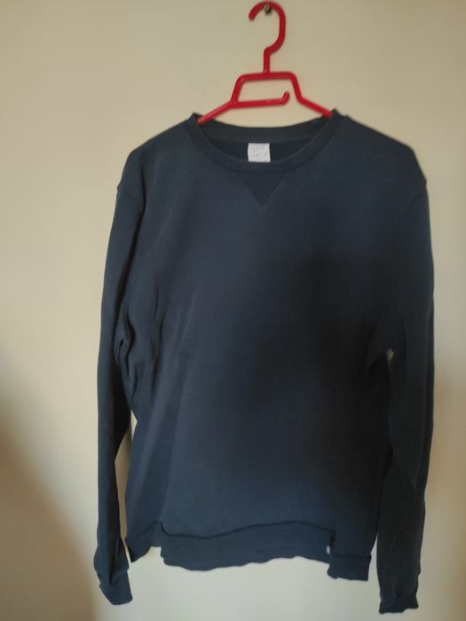 Pulovere, jersee, mărimi diferite, culori diferite, modele diferite