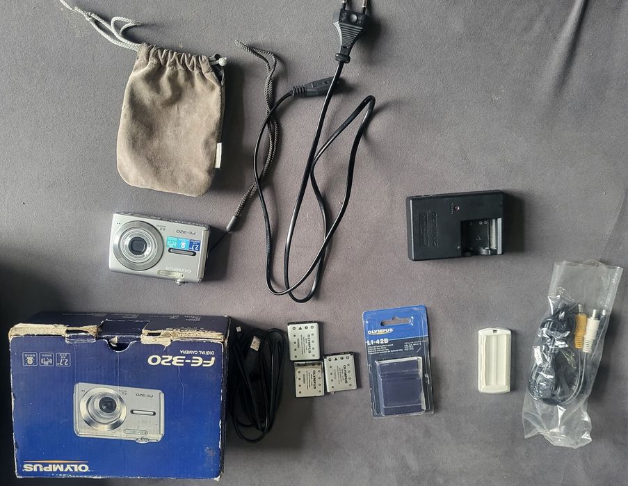 Цифровая камера OLYMPUS FE-320