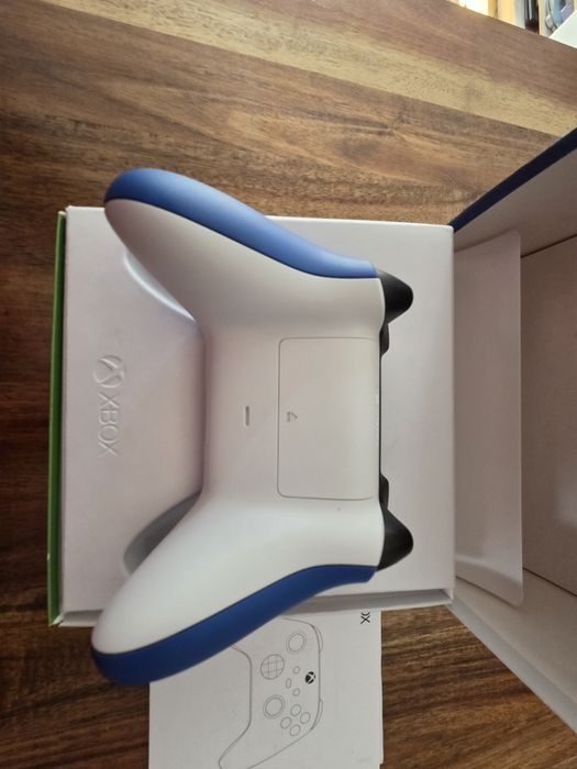 Безжичен контролер Microsoft - Black (Xbox One/Series S/X) -  ГАРАНЦИЯ