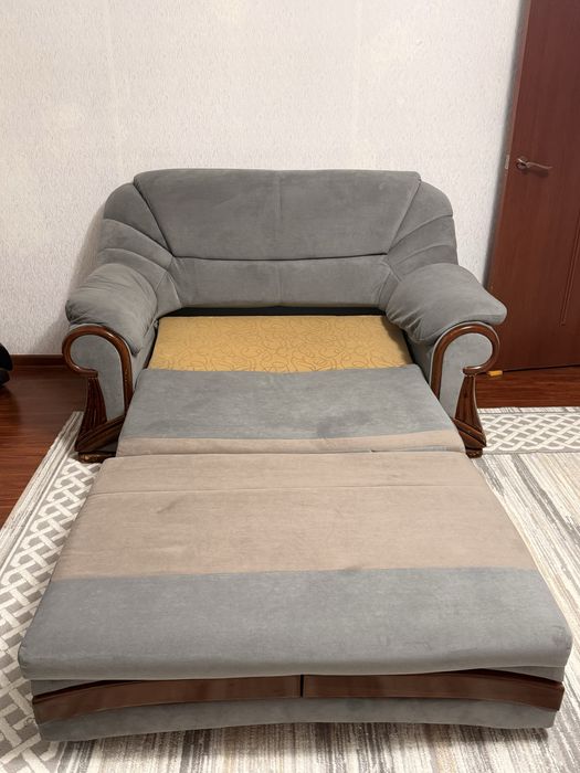 Срочно! Продам 2 дивана в отличном состоянии