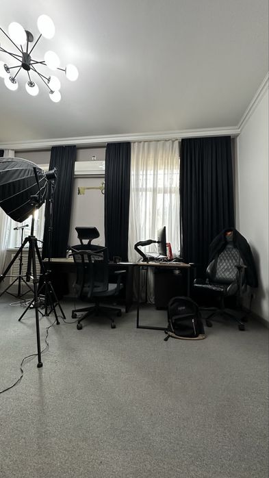 Офис Дом 7 кабинетов 400 кв.7 у.е кв.м Буюк Ипак Йули Ч."Салом"