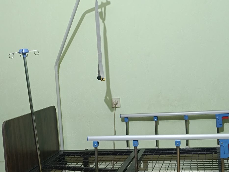 Кровать медицинская