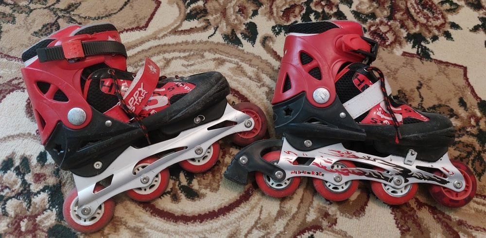 Красные ролики, б/у