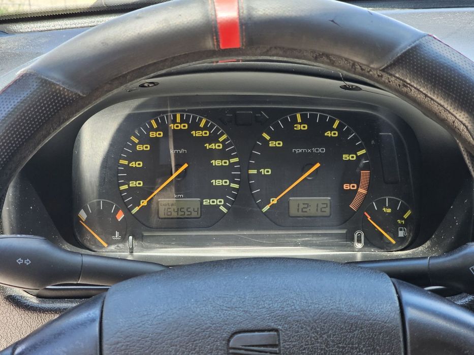 Продавам Seat Ibiza