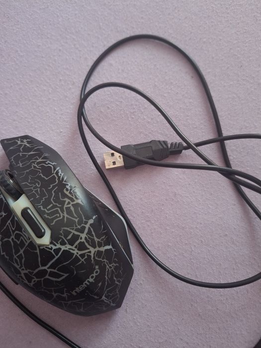 Mouse ,tastatura, cablu alimentare laptop