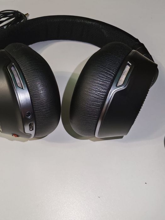 Plantronics Voyager B8200