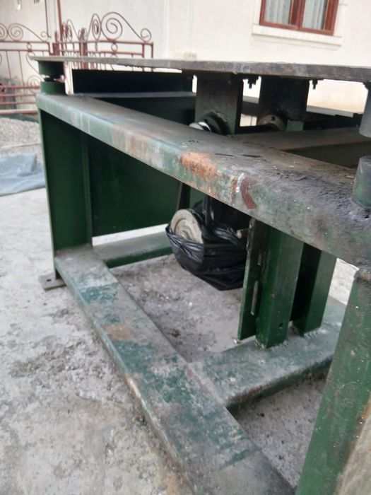 Masa vibranta excentric 2.20
