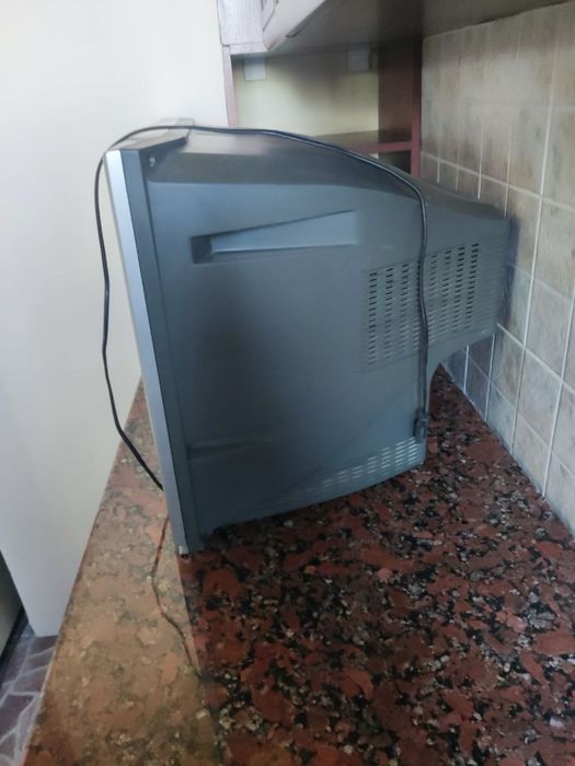 Телевизор сотилади