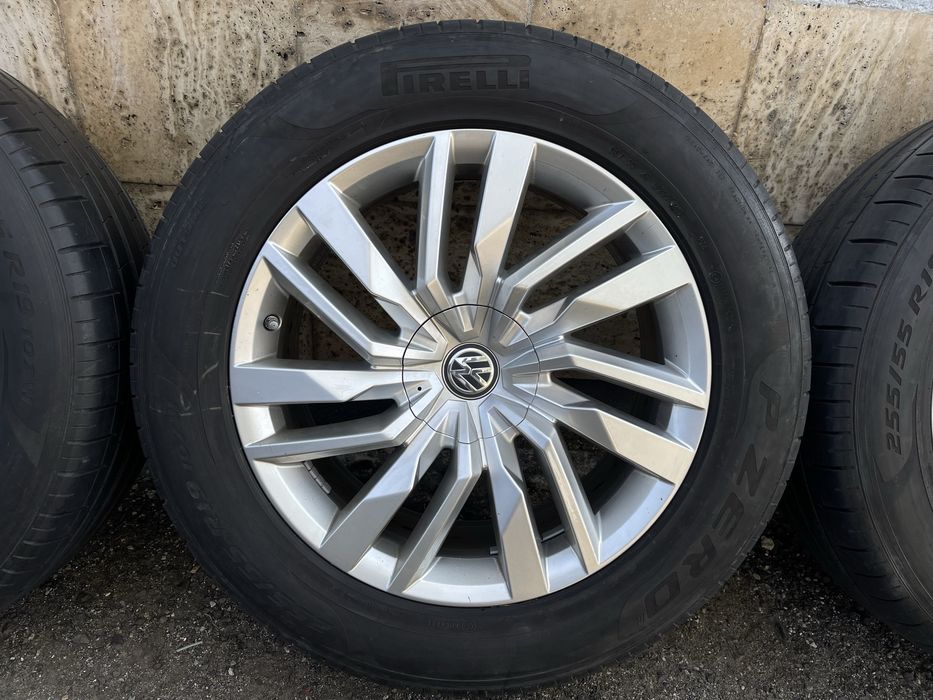 Jante Roti 19 VW Touareg 3 Audi Q7 4M Q8 E Tron Anvelope Vara Iarna 255 55 R19 M+S