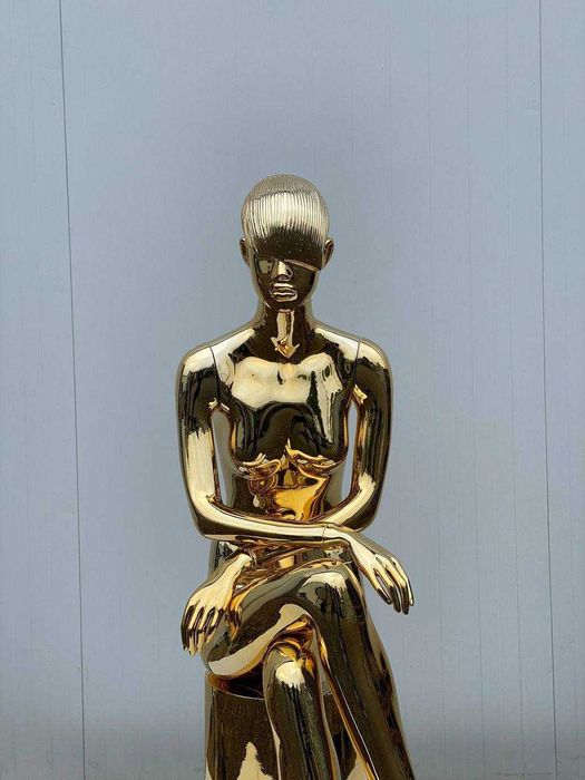 maniken veshalki
