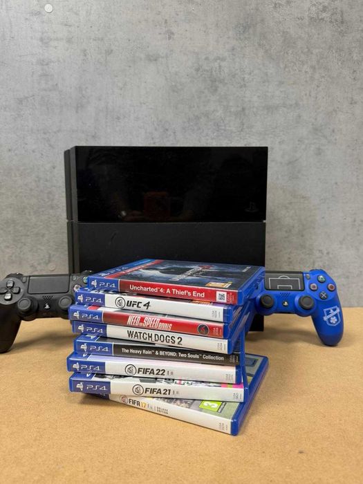 ZAP AMANET Gara de Nord - Playstation 4 - 1TB - 2 manete + 8 jocuri