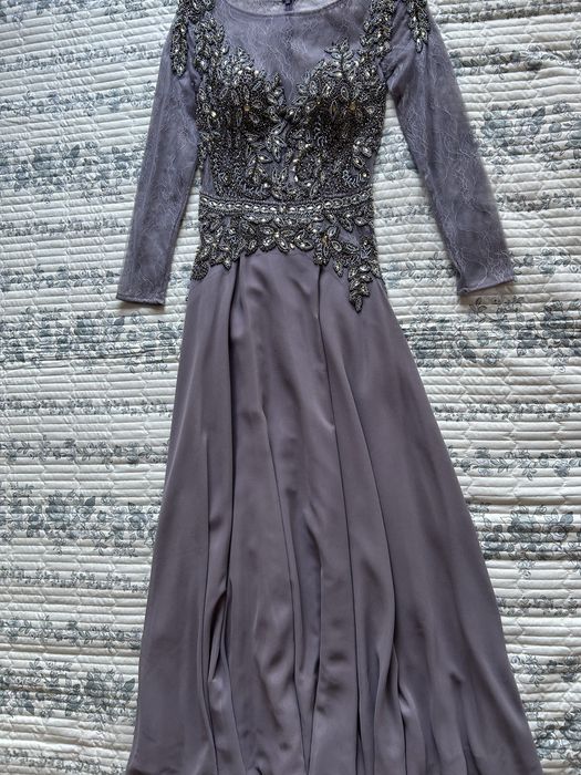 Вечерние платье