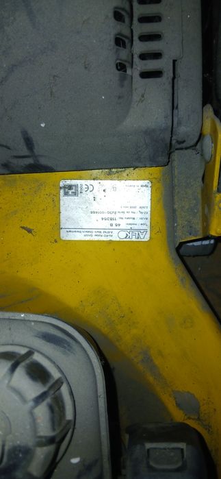 Продаю газон  косилку