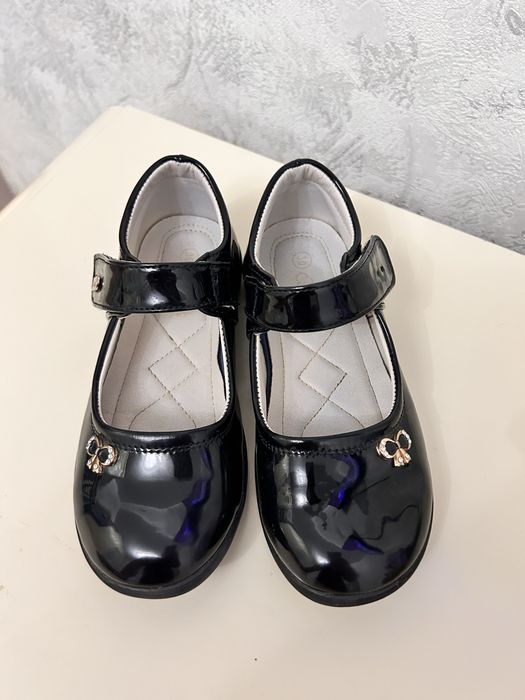 Школьная туфли для девочек