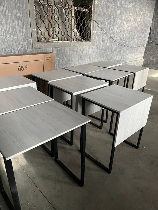 Стол для учебного заведения